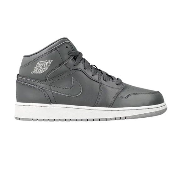 Air Jordan 1 Retro Sneakers